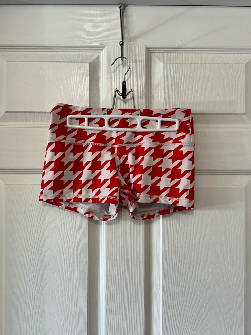 Red Houndstooth Women’s Shorty Shorts